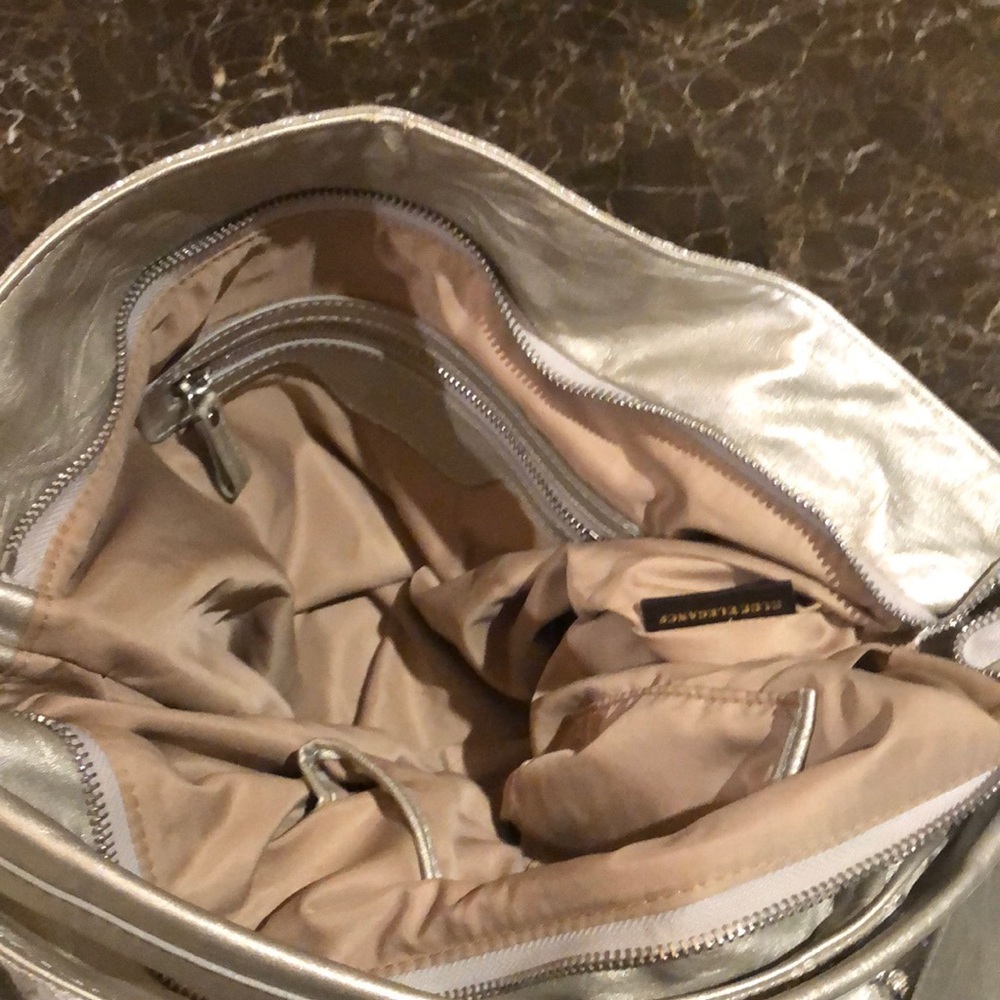 Purse - Picture 3 of 4
